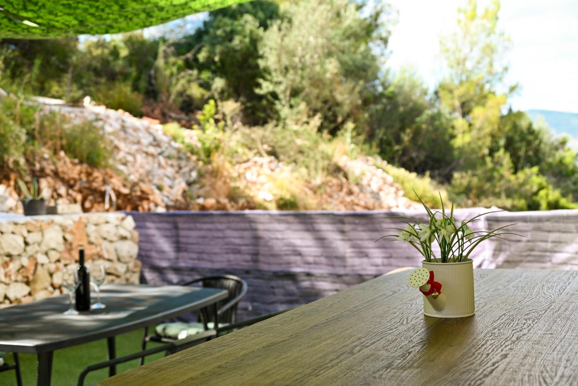 New,Close To The Beach Apartment With Domestic Olive Oil And Wine Trogir Eksteriør bilde