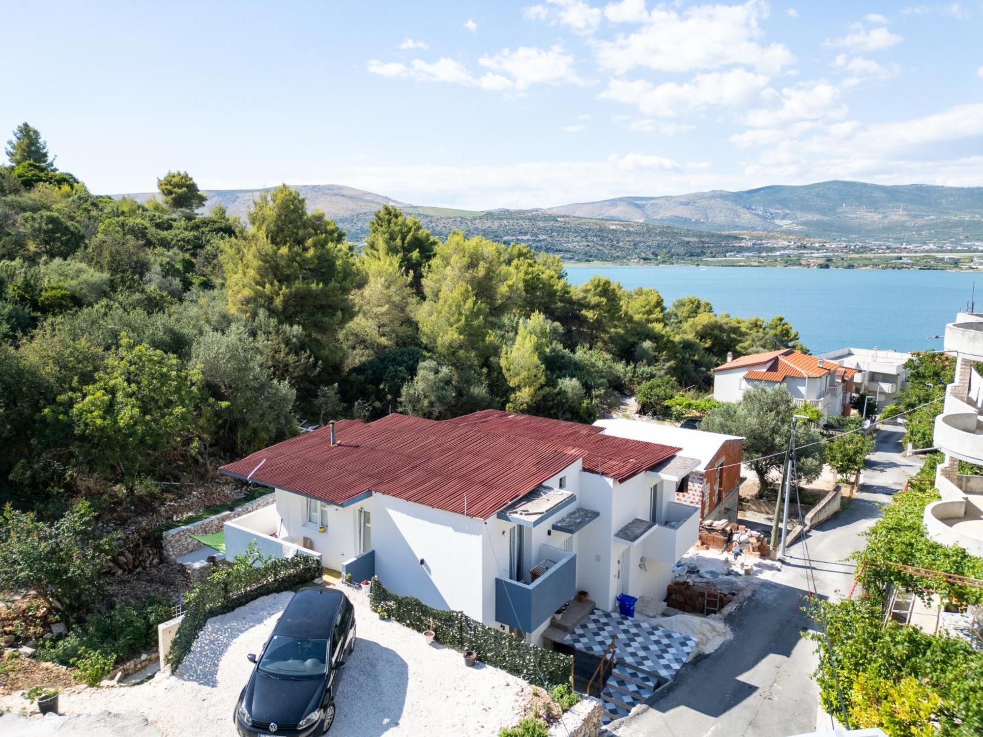 New,Close To The Beach Apartment With Domestic Olive Oil And Wine Trogir Eksteriør bilde