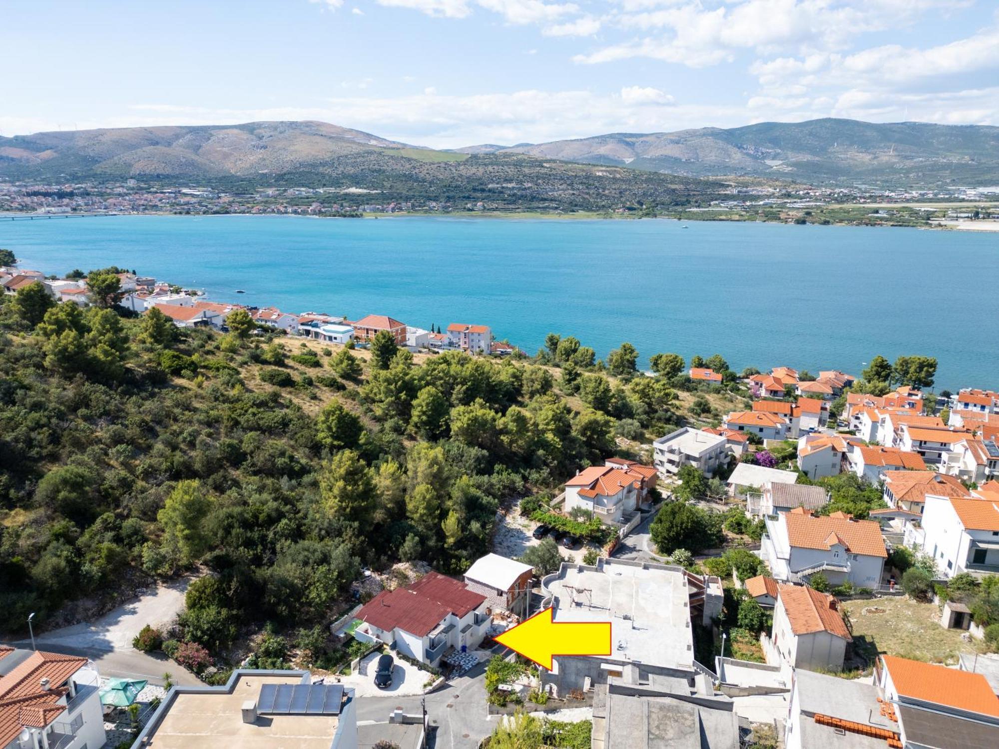 New,Close To The Beach Apartment With Domestic Olive Oil And Wine Trogir Eksteriør bilde